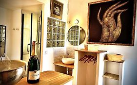 Cozy studio avec terrasse au village naturiste Cap Agde